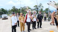 IMG_20250508_214411 Sekretaris Badan Nasional Pengelola Perbatasan (BNPP) Republik Indonesia, Komjen Pol Makhruzi Rahman, melakukan kunjungan kerja ke Pos Lintas Batas Negara (PLBN) Long Nawang di Kecamatan Kayan Hulu, Kabupaten Malinau, Kalimantan Utara,