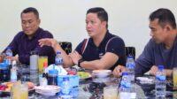 IMG_20250513_195039 Bupati Tana Tidung, didampingi Asisten Administrasi Pembangunan dan Umum, Kepala Dinas PMD dan Sosial, Kepala Dinas Pertanian, serta Danramil Sesayap, menerima kunjungan dan silaturahmi dari Kepala Pusat Penelitian Kementerian Pertanian beserta rombongan di RM Pagun Tana.