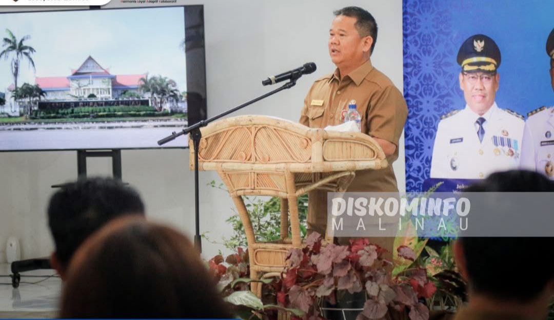Sekda Malinau, Dr. Ernes Silvanus, S.Pi., M.M., M.H., membuka secara resmi Rapat Koordinasi Akurasi Data untuk Seluruh Layanan Kepegawaian ASN yang berlangsung di Badan Diklat Malinau