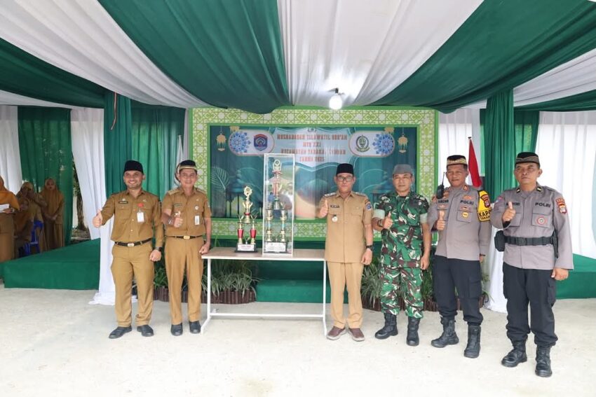 MTQ Kecamatan Tarakan Tengah, Kota Tarakan. Wakil Wali Kota Tarakan, Ibnu Saud Is, menutup MTQ XXI Kecamatan Tarakan Tengah dan menyerahkan piala juara umum kepada Kelurahan Sebengkok.