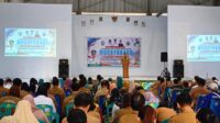Bupati Wempi W. Mawa saat membuka Musrenbang Kecamatan Malinau Kota Tahun 2025 di Aula SMPN 1 Malinau Kota. Kegiatan ini menjadi forum penting untuk menajamkan usulan masyarakat sebagai dasar penyusunan RKPD Tahun 2027.