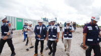 Pemprov Kaltara. Rombongan Gubernur Kaltara meninjau langsung progres pembangunan fasilitas utama di Kawasan Industri PT KIPI.