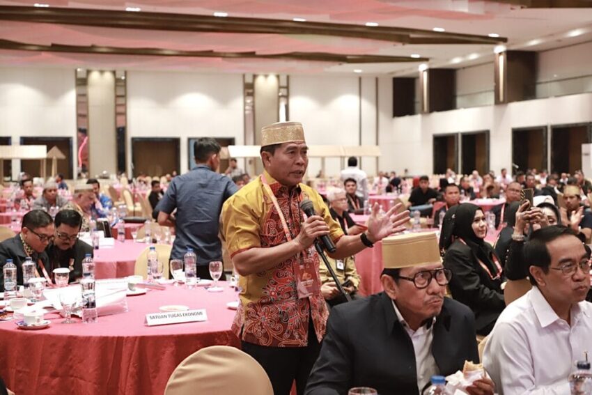 Kegiatan Mukernas KKSS 2025 di Hotel Claro Makassar. Forum ini turut dihadiri Gubernur Kaltara untuk mendorong sinergi KKSS dalam menjaga stabilitas ekonomi dan kerukunan di daerah.