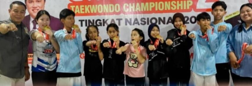 Pengkab TI Malinau. Atlet-atlet Intimung Malinau menampilkan medali yang berhasil diraih pada ajang Taekwondo Championship 2 Piala Menpora 2025.