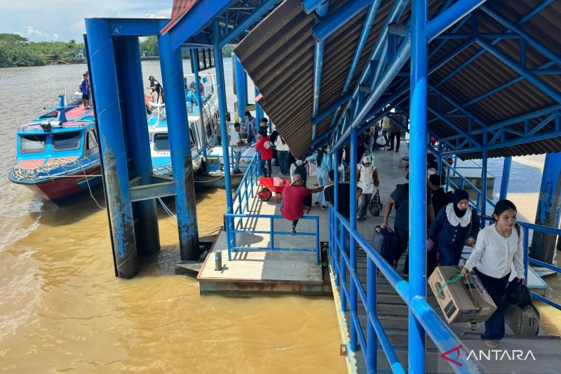 1000520248 Suasana keberangkatan dan ketibaan penumpang speedboat di Pelabuhan Kayan II Tanjung Selor, Kabupaten Bulungan, Provinsi Kalimantan Utara, Kamis (14/5/2026). (ANTARA/Agus Salam)