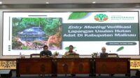 larangan-sawit-hutan-adat-malinau.