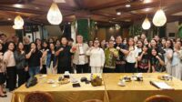DESA SARJANA bupati-wempi-temui-mahasiswa.jpg.