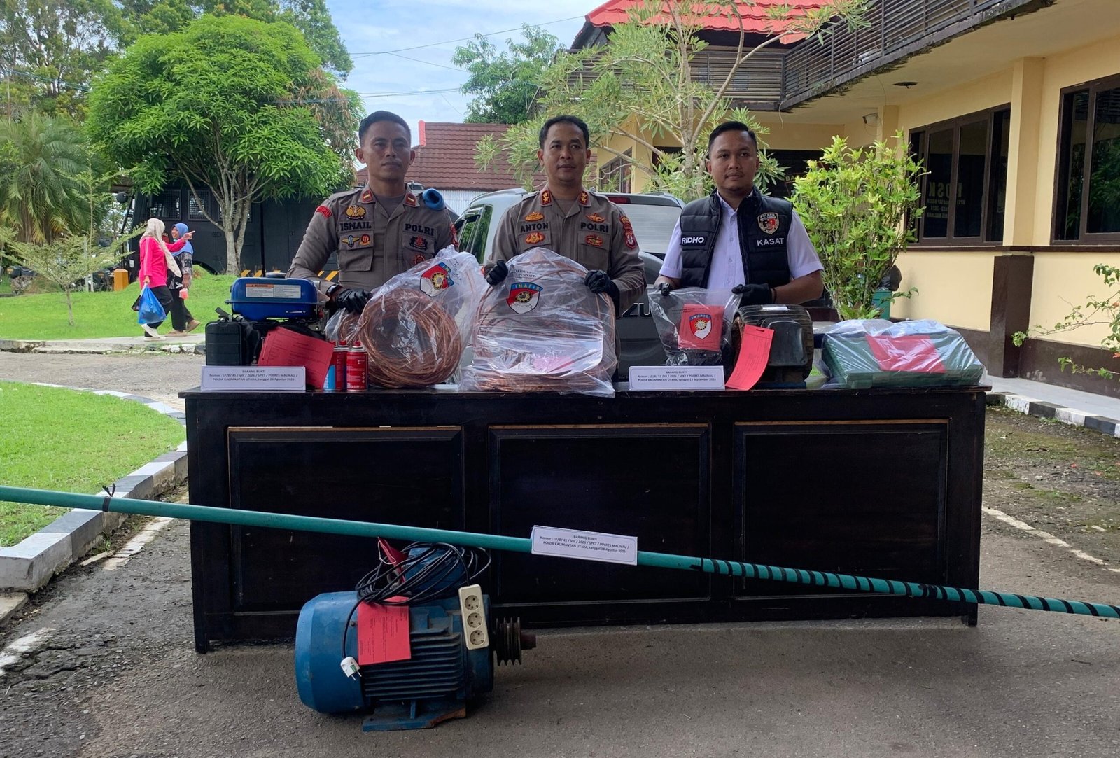 pencurian-kabel-polres-malinau.jpg pencurian-kabel-polres-malinau.jpg