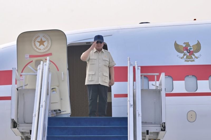 Pagi-pagi-sekali-Presiden-Prabowo-Subianto-bertolak-menuju-Halmahera-Tengah-Provinsi-Maluku-Ut-1